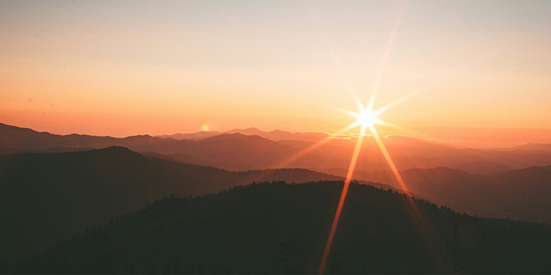 Paesaggio collinare al tramonto